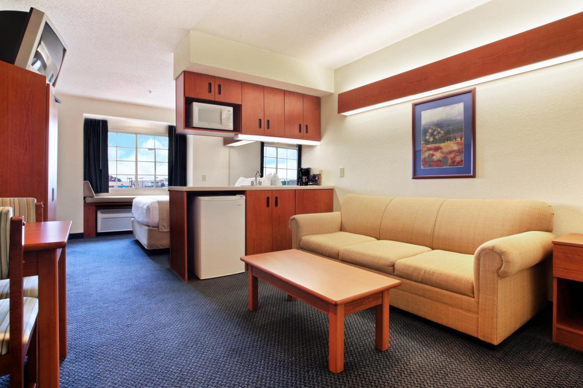 Rincon Inn And Suites Екстериор снимка